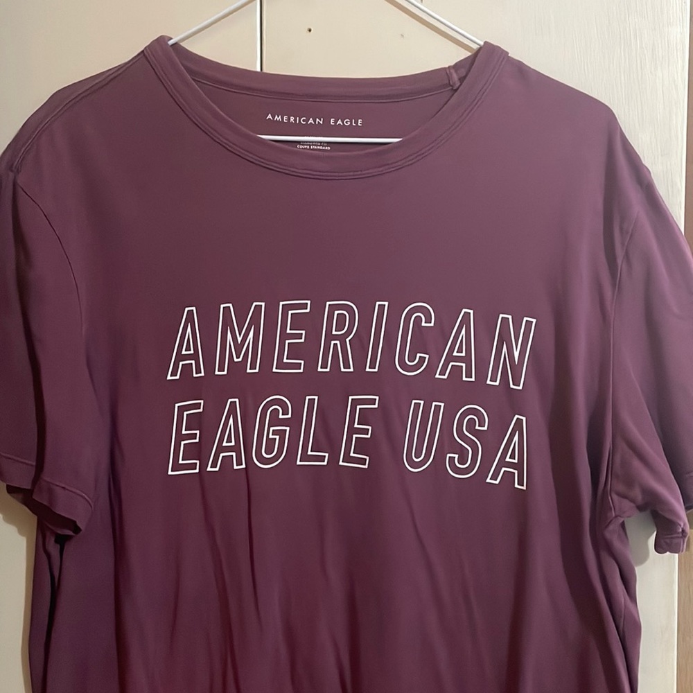 Men medium American eagle t shirt